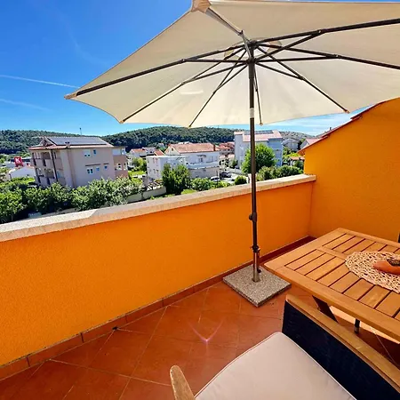 In - Insel Rab 37000 Appartement *
